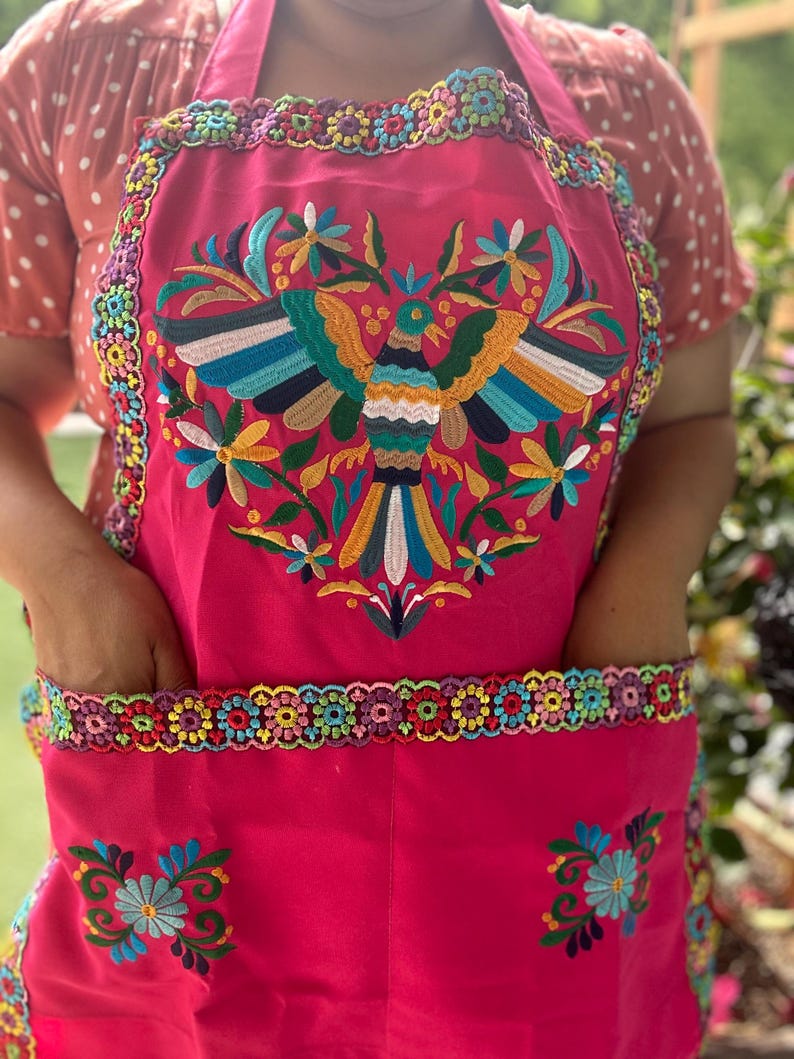 Embroidered Apron/ Mandil bordado con mariposas/ Mandil bordado con Colibri/ Mandil bordado con la virgen de Guadalupe / Latina Apron image 1