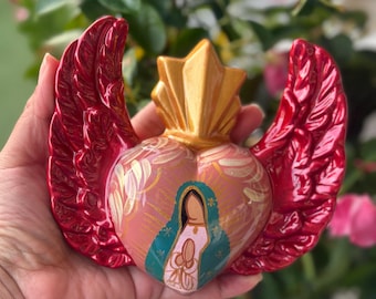 Ceramic corazóncito con alas /sacret heart/hand made and hand painted/ Virgen de Guadalupe/ Sagrado Corazón