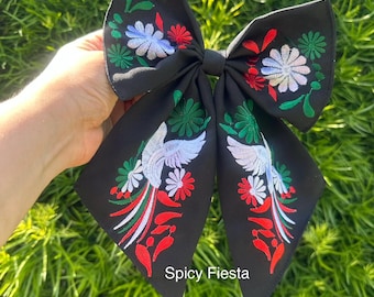 Small Embroidered hair bow with clip/ Moño chico bordado para cabello/ Patria/ Mexican/ Moño Mexicano