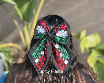 Small Embroidered hair bow with clip/ Moño chico bordado para cabello/ Patria/ Mexican/ Moño Mexicano