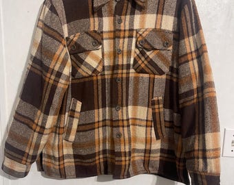 Vintage Caribu brunrutig jacka med knappar, storlek Large