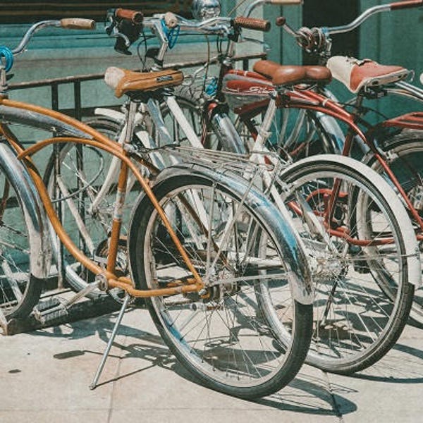 Vintage Bicycle, Bicycles Photo, Schwinn Print, Bike Picture, Old Bikes, La La Land, Retro, Colorful Decor, Shabby Look, Schwinn Bicycle