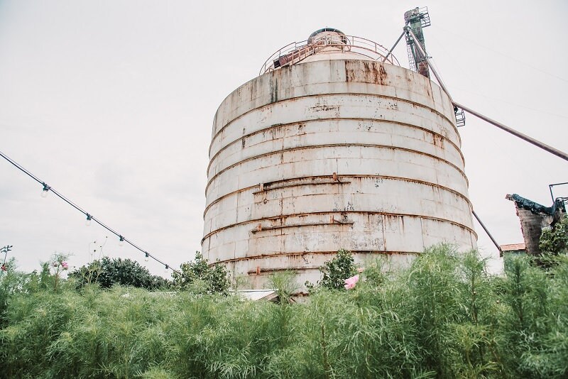 DIGITAL Waco Texas Photo, Waco Silos, Rustic Decor, Silo Art, Texas Photography, Fixer Upper, Magnolia, Waco Picture, Download, Downloadable