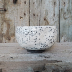 Raku Chawan &quot;Woollen Hug&quot;, Tea Bowl for Matcha, Japanese Styled Chawan for Tea Ceremony, Handmade Raku Pottery