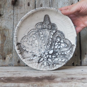 Raku Plate - Ceramic Handmade Centerpiece - Pocket Emptyer - Japanese Style - Wall Decor