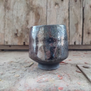 Yunomi "Nigredo & Rubedo", Handgefertigte Raku Keramik Teetasse, Japanische Tasse, Matcha Tee