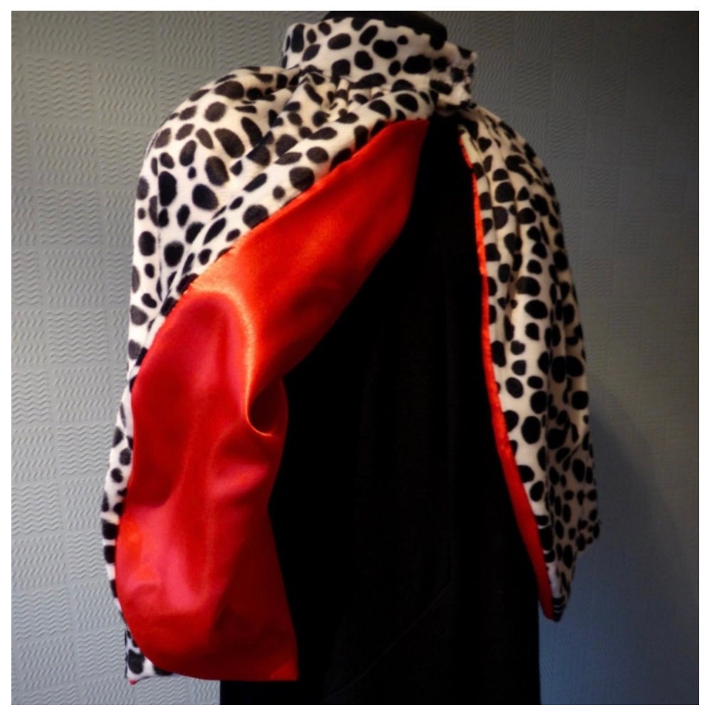 Dalmatian Print Cape and Collar (Cruella cape) Dalmatian Print Cape and Collar (Cruella cape)