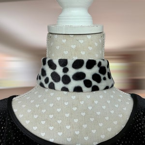 Dalmatian print choker, black and white faux fur, costume accessories, neck collar