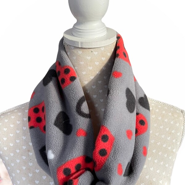 Écharpe snood en polaire, coeurs rouges, capuchon gris et rouge, cache-cou unisexe, couvre-visage, cadeau Saint-Valentin