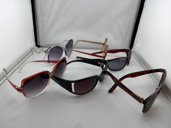Six Pairs assorted Sunglasses - image 2