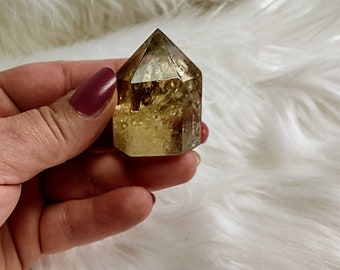 Citrine point