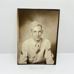 Vintage WW2 Original Photograph U.S. Army Soldier Military 1940s