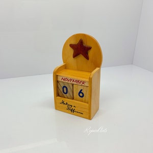 Vintage Wooden Perpetual Calendar Plan