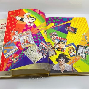 Puede incluir: Un libro abierto con una portada colorida que presenta personajes e ilustraciones de manga japon&eacute;s. El t&iacute;tulo del libro es "Manga! El mundo del c&oacute;mic japon&eacute;s".