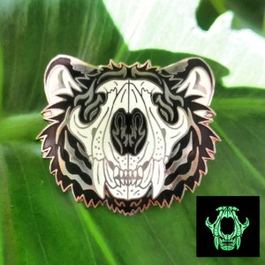 Tiger Skull - GLOW In The Dark Enamel Pin - Vulture Culture Furry Hard Enamel Pin - Big Cat - 50mm - Lapel Pin - Badge