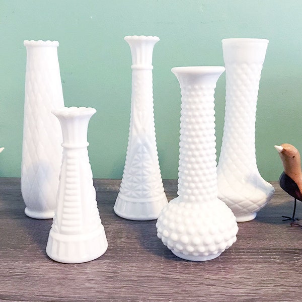 Vintage White Milk Glass Bud Vase Set of Five, Milk Glass Vases, Shower Wedding Centerpieces, Cottage Shabby Chic Decor