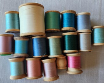 Vintage Thread Spools - Craft Supply Set of 16