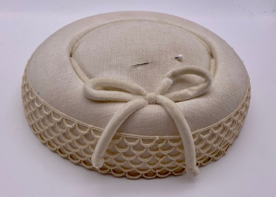 Hat Mushroom-Style Tan Cream Bow Scalloped Layers - image 1