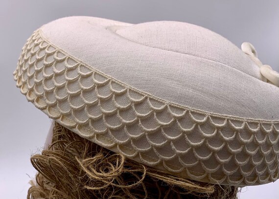 Hat Mushroom-Style Tan Cream Bow Scalloped Layers - image 4