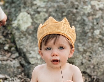 First Birthday Crown, 1st Birthday Crown, Customized Crown, Embroidered Birthday Crown, Waffle Knit Crown