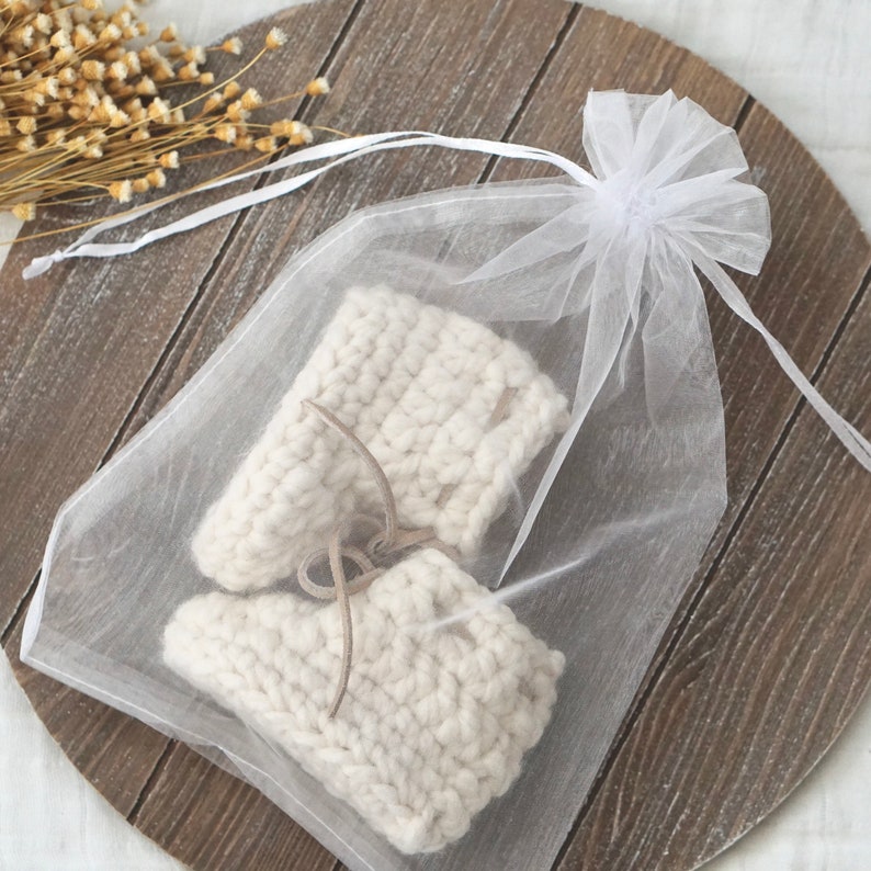 Newborn Gift, Gender Neutral Baby Gift, Baby Booties Gift for Baby Shower, Baby Gift, Newborn Gift, Wool Booties Baby image 2