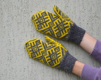 Grey Yellow hand knitted Mittens Knit Wool mittens Patterned Mittens