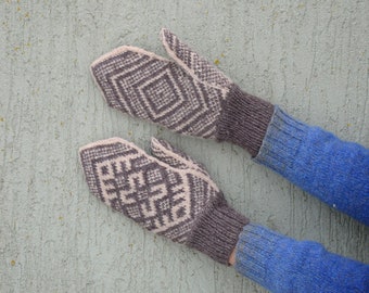 Grey white patterned Hand Knitted Mittens, Wool Mittens