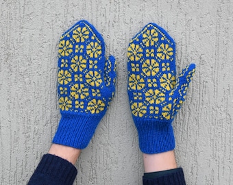 Mitones de lana tejidos a mano: patrón azul y amarillo, hilo rústico