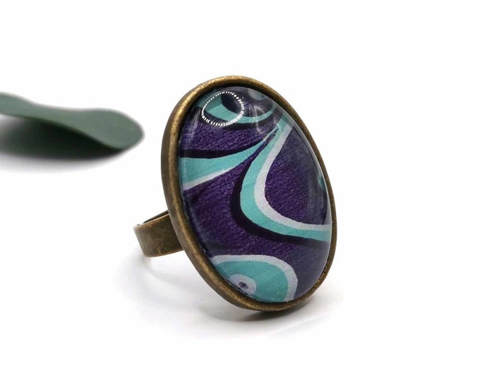 Oval cabochon scroll ring, adjustable bronze ring