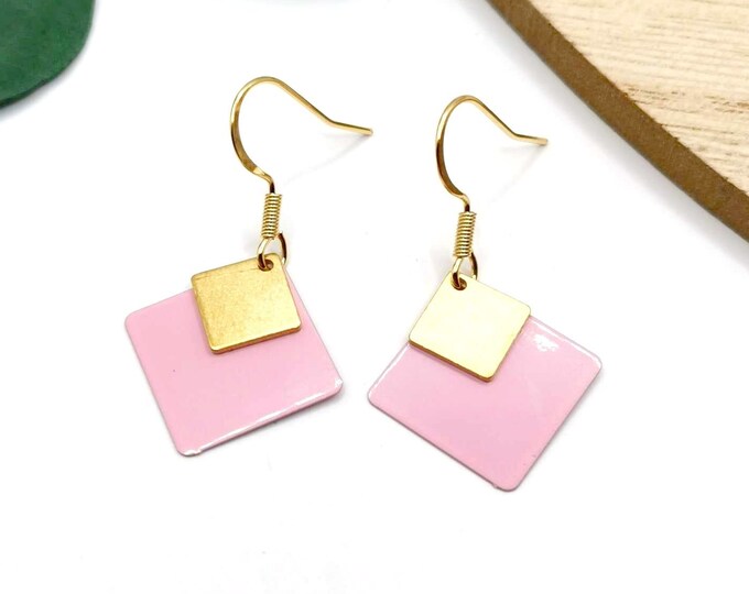 Diamond, gold and pink earrings