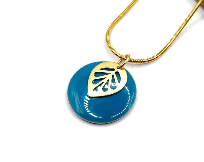 Stainless steel, gold and blue resin necklace