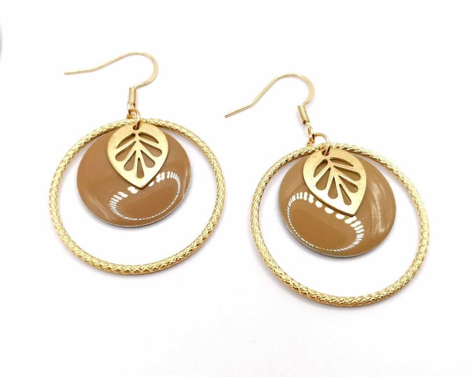 Stainless steel, gold and taupe earrings
