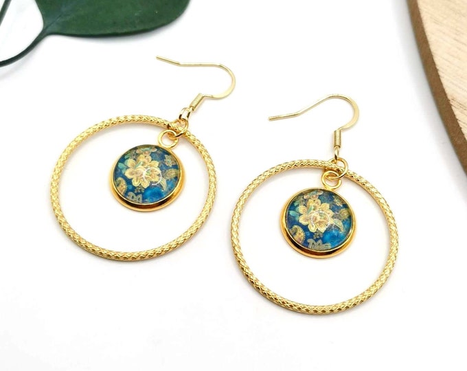 Stainless steel, gold, flower cabochon earrings