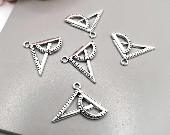 5 silver metal square charms, 24 x 20 mm