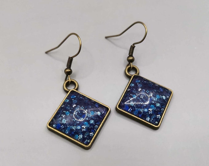 Blue flower cabochon earrings, diamond earrings