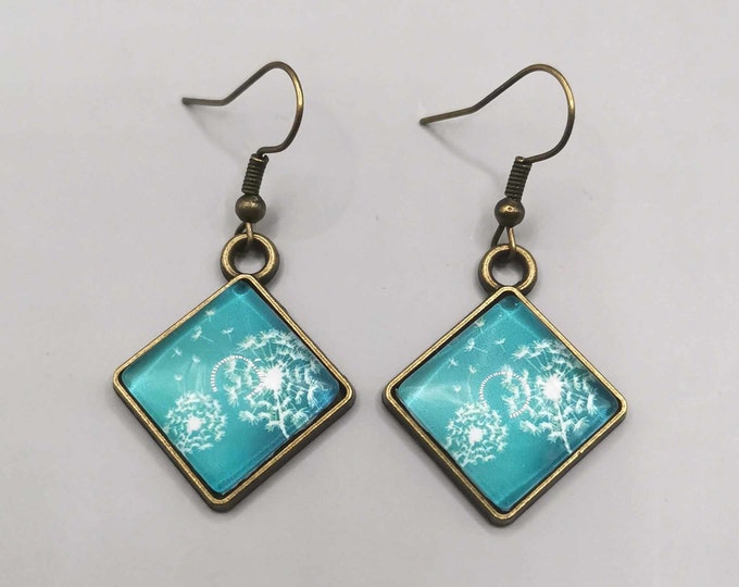 Cabochon dandelion flower earrings, dandelion, diamond earrings