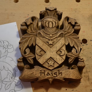Custom Family Crest Coat of Arms Personalized Family Shield Wooden Emblem Wedding Gift Art Heraldic Hand Carved Name Woodworking Woodcraft