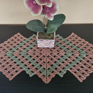 Crochet Table Runner