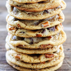1 dozen pieces chocolate chip pretzel cookies,chocolate chip cookies, sweet and salt cookies,pretzel cookies, party cookies