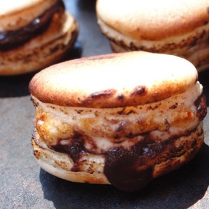 12 pieces s&#39;mores macarons, french macaron, french cookies, smores macaron, campfire treat marshmallow cream and chocolate macaron