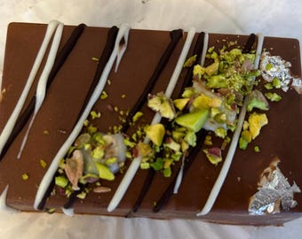 Dubai chocolate, Dubai Kunefe Chocolate with Pistachio Paste, Chocolate Kunafeh, Viral Dubai Pistachio Chocolate Bar