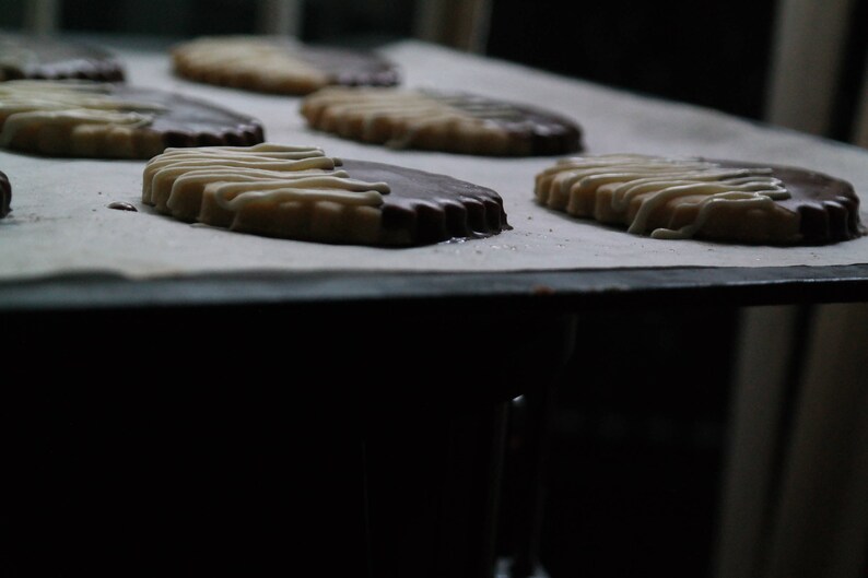 butter cookies,chocolate dipped cookies, hungarian cookies,drizzled cookies, organic cookies, chocolate dipped butter cookies, tea cookies image 2