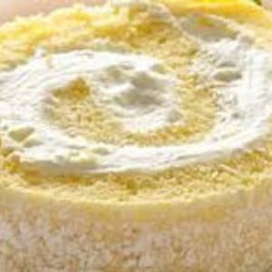 1 1/2  lb lemon roll with lemon buttercream, lemon cream roll, lemon cake with buttercream, lemon  cake, holiday  pastries