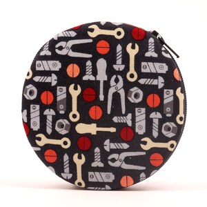Tiny Tools Designer Round Zippered 7-Day Travel Pill Case Box Men&#39;s Fun Gift Fathers Day