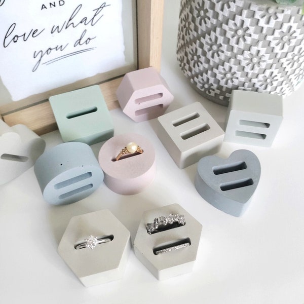 Concrete Ring Holder - Cute simple - Minimalist - Jewelry - storage - gift - wedding favors - Mr - Mrs - Bridal gifts - Sets - Custom