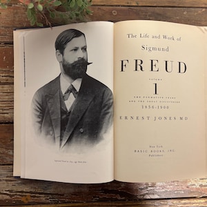 Vintage Sigmund Freud Biography…&quot;The Life and Work of Sigmund Freud&quot;. Hardcover. Book. Psychotherapy. Psychology. 1953. First Edition.Photos
