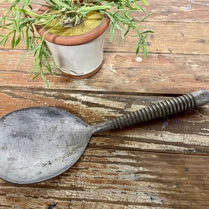 Vintage Paddle Ice Cream Scoop…Old. Retro. Metal. Silver. Ribbed. Serving. Kitchen. Utensil. Farmhouse. Summer. Chocolate. Dipper. Vanilla