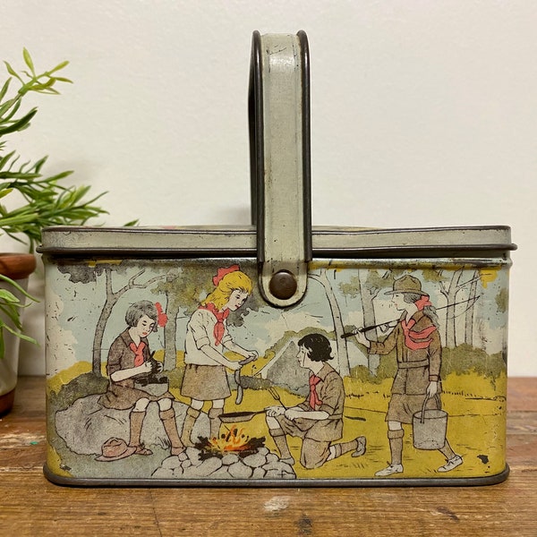 Antique Girl Scout Tin Box… Lunchbox. Miniature. Vintage. Girl Scouts. Graphics. Camping. Club. Troop. Metal. 1920s. Girls. Outdoor. Woods.