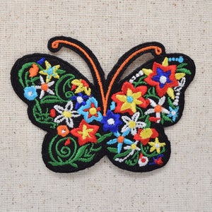 Butterfly - Silhouette with Flowers - Floral - Iron on Applique - Embroidered Patch - 697113-A