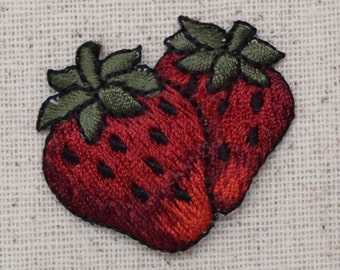 Lindo Mini Parche Bordado De Fresa Planchar O Coser, Pa... | Cuotas Sin
